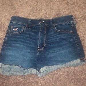 hollister high waisted jean shorts